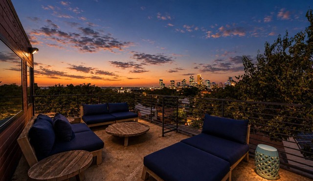 Modern Eastside Home + Rooftop Deck - Valerie!
