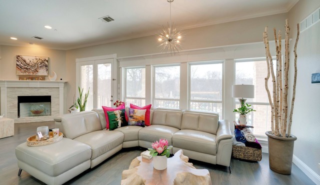 Near Joe Pool Lake! Luxe Getaway w/Shared Pool