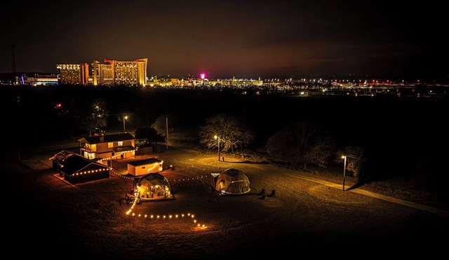 Near WinStar Casino Golf 9 Beds -The Connect
