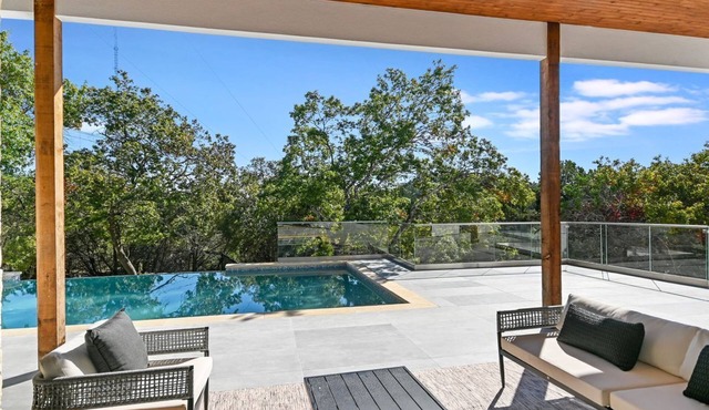 New Construction 5-Bedroom Luxury House in Westlake - 15 min from downtown