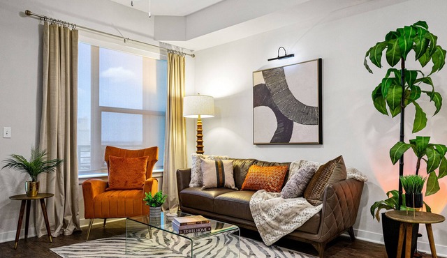 ⭐️New!⭐️ King Lux High Rise| 1BR/1B | Downtown | Fast WIFI