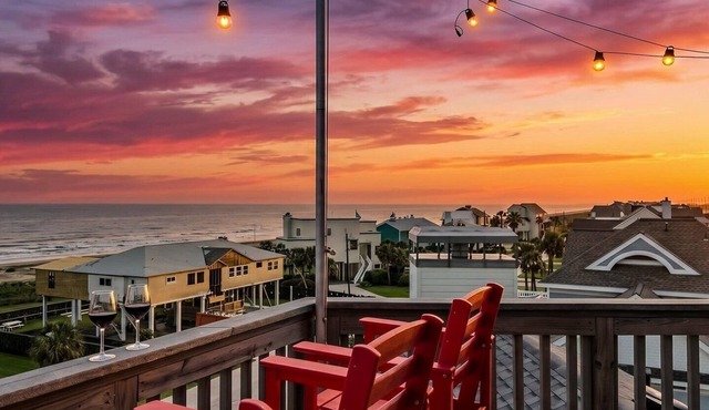 New! Low Rates! Rooftop Bar, Beach Views, Sleep 20