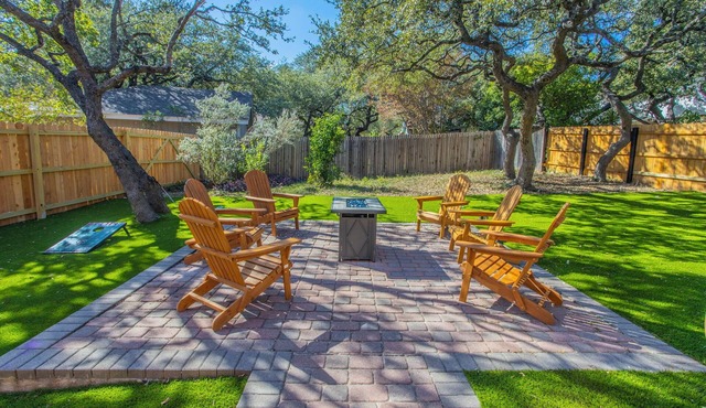 New Owner Special-Luxury 4 bedroom villa 5 min. from Six Flags, UTSA, La Cantera