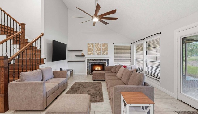 NEW! Serene Waterfront Haven Spacious 3BR in Newport
