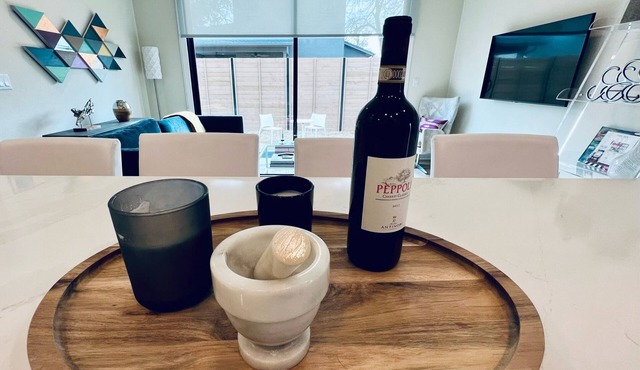 Newer home in ideal location to explore Austin