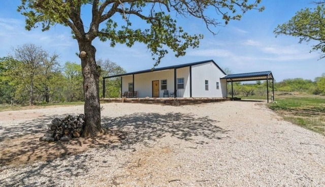 Newly built Barndo 3-bedroom 2 bath on 10 acres in Breckenridge Texas