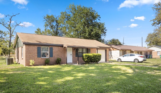 Newly Renovated Home Near Hospital, Chemical Plant, and College