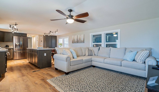 Newly updated home on spacious lot located outside of the city in Apache Junction