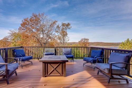 Norfork Lake Home: Game Room, Fire Pit + Views! in Elizabeth
