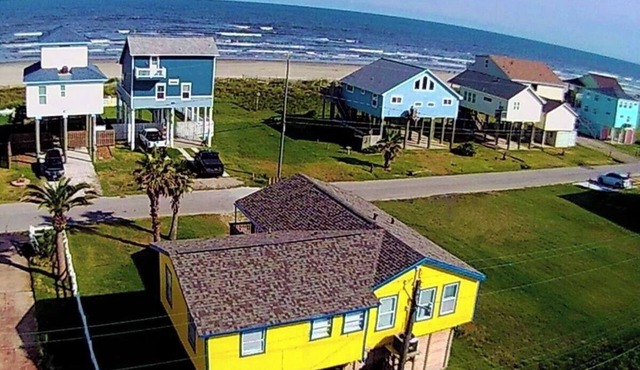 Ocean Views & Steps to Car-Free Beach
