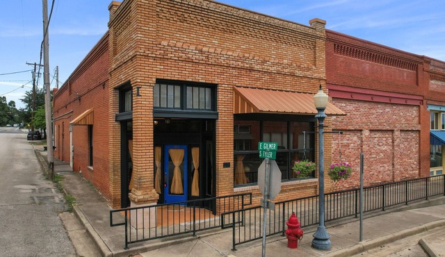 One of a kind 2-bedroom studio in downtown Big Sandy