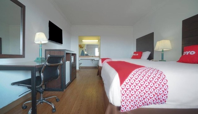 One Room w/Two Double Beds | Gym Access | Near LE Ramey Golf Course