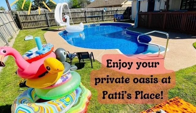 Patti's Place (POOL | Sleeps 9)!