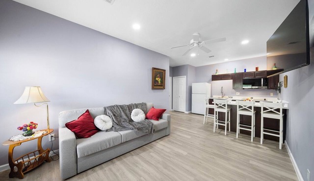 Peaceful 1BR Parking + Kitchen World Cup Houston