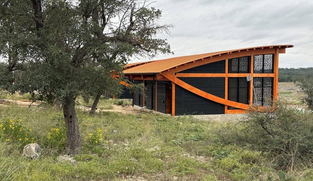 Pedernales River Guesthouses - PONDER