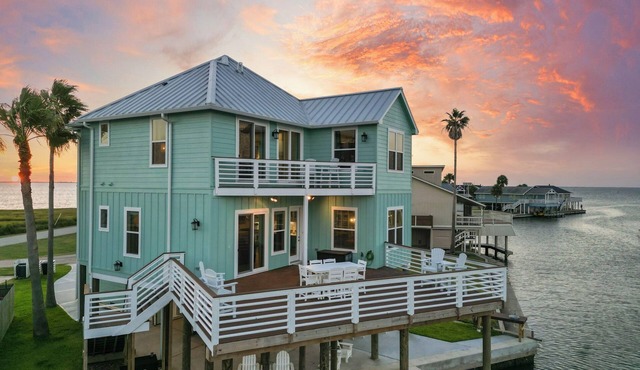Pelican's Perch is a brand new home with the best sunset views in Jamaica Beach!