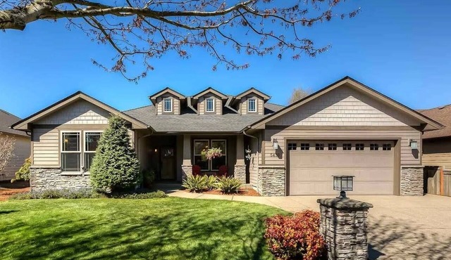 PET FRIENDLY & NO CLEANING FEE! CAPPUCCINO, WINERIES, MOUNTAINS and OCEAN in Salem