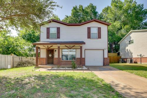 Pets Welcome! Wilmer Haven w/Private Yard & Patio