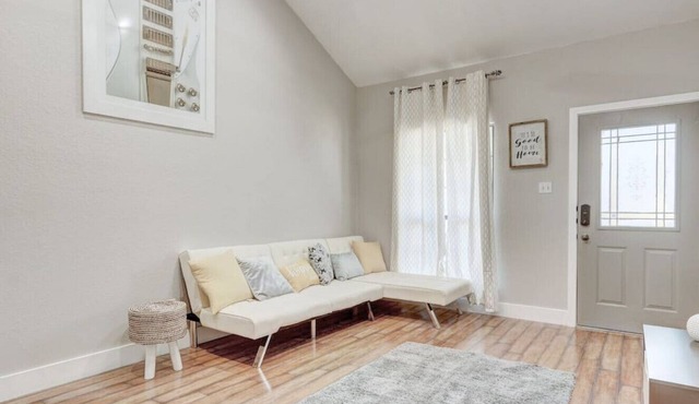 Pflugerville/Round Rock/Sleeps 10 Guests