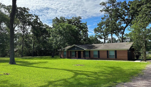Pinewoods Hideaway – Quiet Comfort Near It All