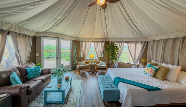 Premium Suite 1 - Safari Tent - Private Deck/Hot Tub