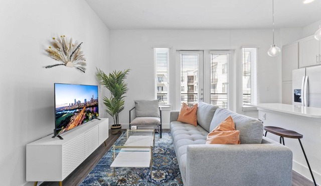 Prime West Downtown Studio w Washer Dryer