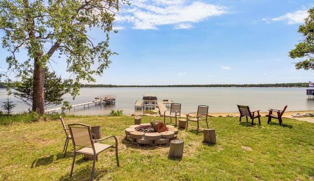 Private Beach & Dock: White Sand Lake Retreat! in Baxter