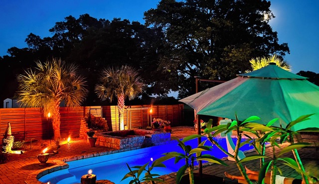 Private Cabin Retreat with Lux Pool, Spa 4 acres Lush Landscape