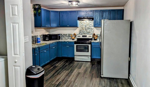 Rare 3/2 Cozy Bedroom Near most Colleges & Downtown B.R