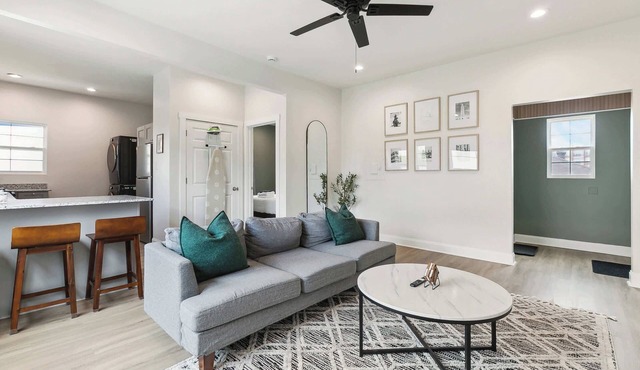 Red Stick Proud - 1BR Apartment, 2nd Floor