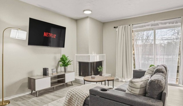 Refined Dallas 1BR|Pool+Gym|Galleria|20 Min to DT