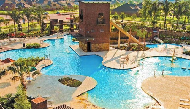 Relax in Style at Our Missouri City Getaway