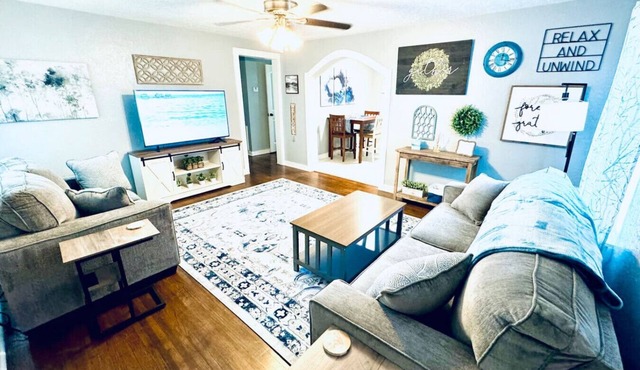 Relax & Unwind in 2BR 1BA Home in Quiet Neighborhood