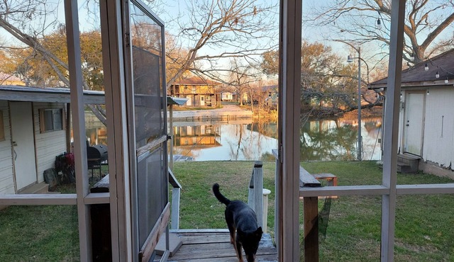 Relaxing River House on Trinity River