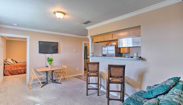 Remodeled Ranch Apt in Sanger: 12 Mi to Lake!