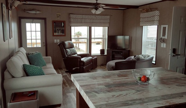 Rica Rico - Beach View Getaway