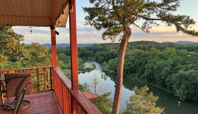Riverview home at Mt. Ida with spectacular views