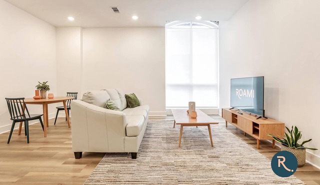 Roami at Churchill | 1 Bedroom