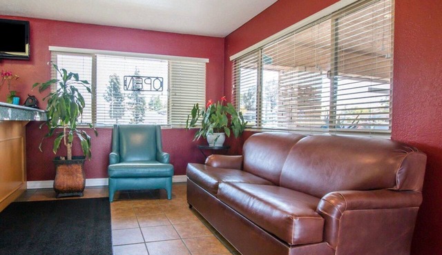 Rodeway Inn Fallbrook Downtown in Fallbrook