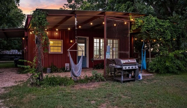 RoosterHouse Countryside Pecan Farm 6ac SanMarcos in Maxwell