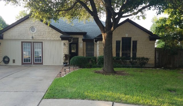 Round Rock /Austin Home with Awesome Man Cave