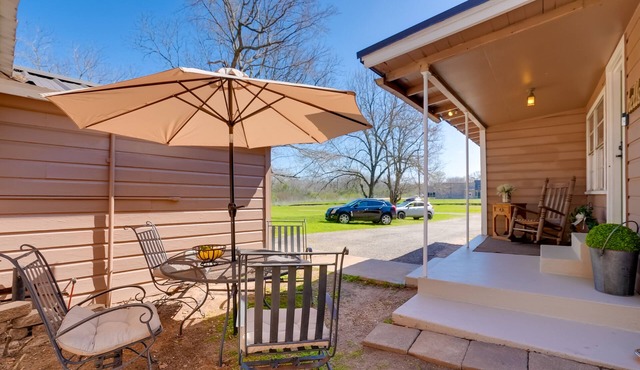 Rusk Retreat w/Fire Pit, Grill & Countryside View