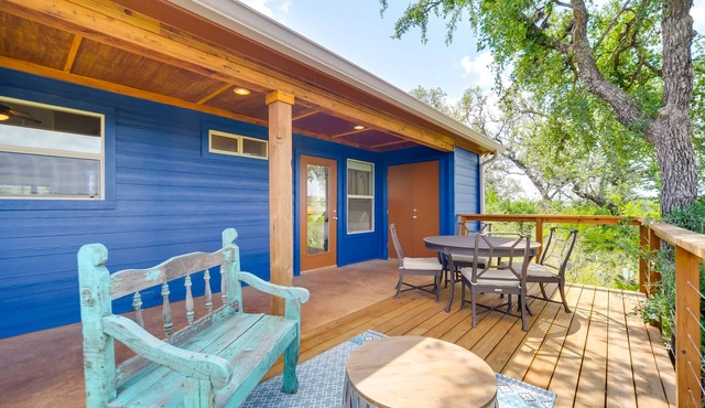 Rustic-Elegant Cabin: Deck, Near Lake Travis!