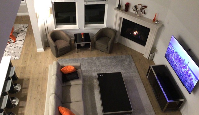 Safe & Quiet Private Room + Bath Shared Home w/Host