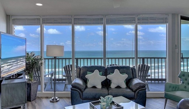 Sea Gull #908: Beachfront 2 Bedroom 2 Bathroom With Spectacular Views and 24 Hour Management