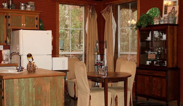 Secluded Forest Cabin Rental with Seasonal Pool near Natchez, Mississippi