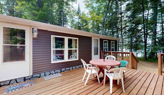 Serene Lakefront Home w/dock, gas grill, fire pit, WIFI, on ATV trail in Eagle River