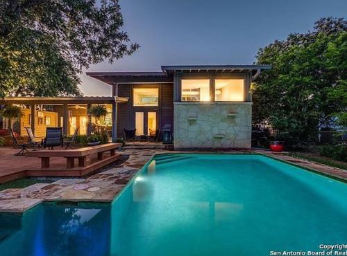 Serene POOL & Firepit in Stunning Home By Airport