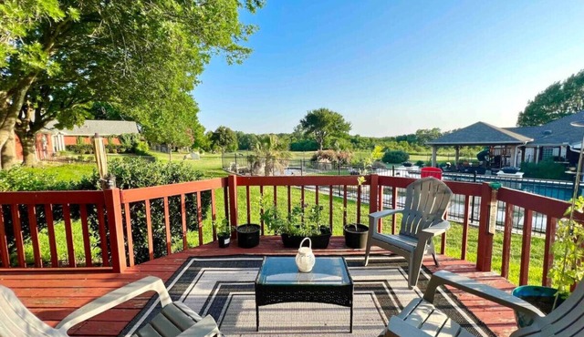 Shaded Oaks Peaceful Golf Course and Close to BSW in Temple