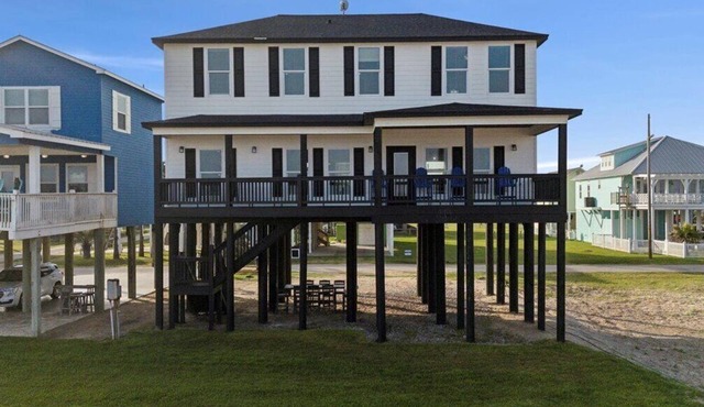 Shore Thing - Beach Front - Sleeps 22